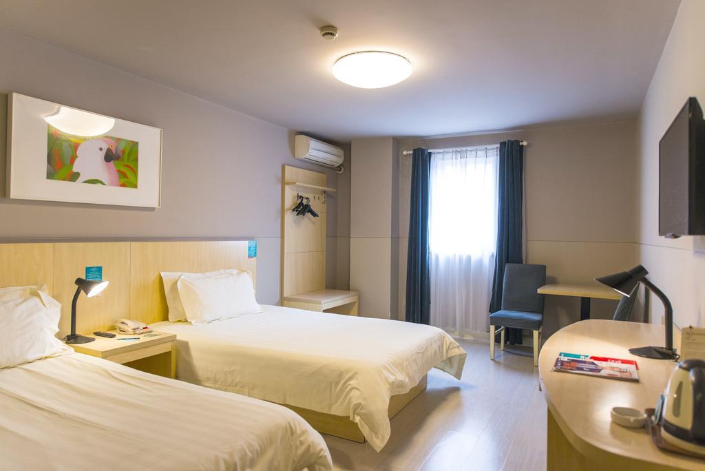 Jinjiang Inn Xuchang Hubin Road Екстер'єр фото