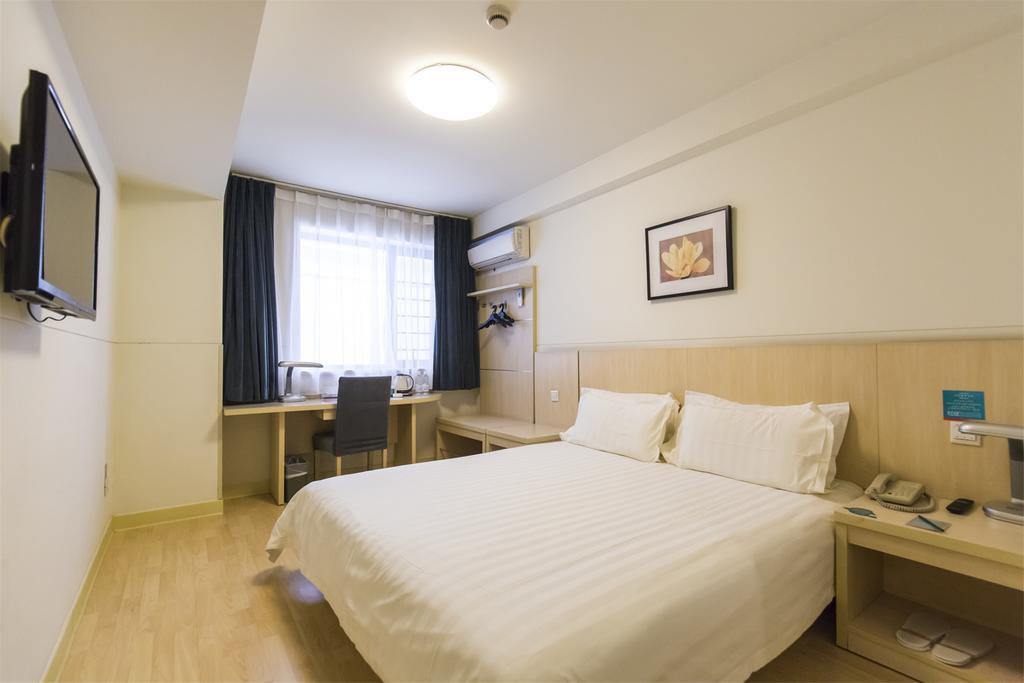 Jinjiang Inn Xuchang Hubin Road Екстер'єр фото