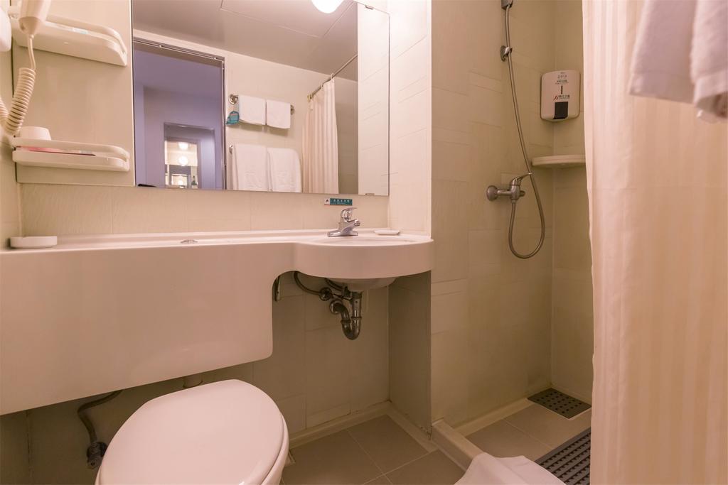 Jinjiang Inn Xuchang Hubin Road Екстер'єр фото